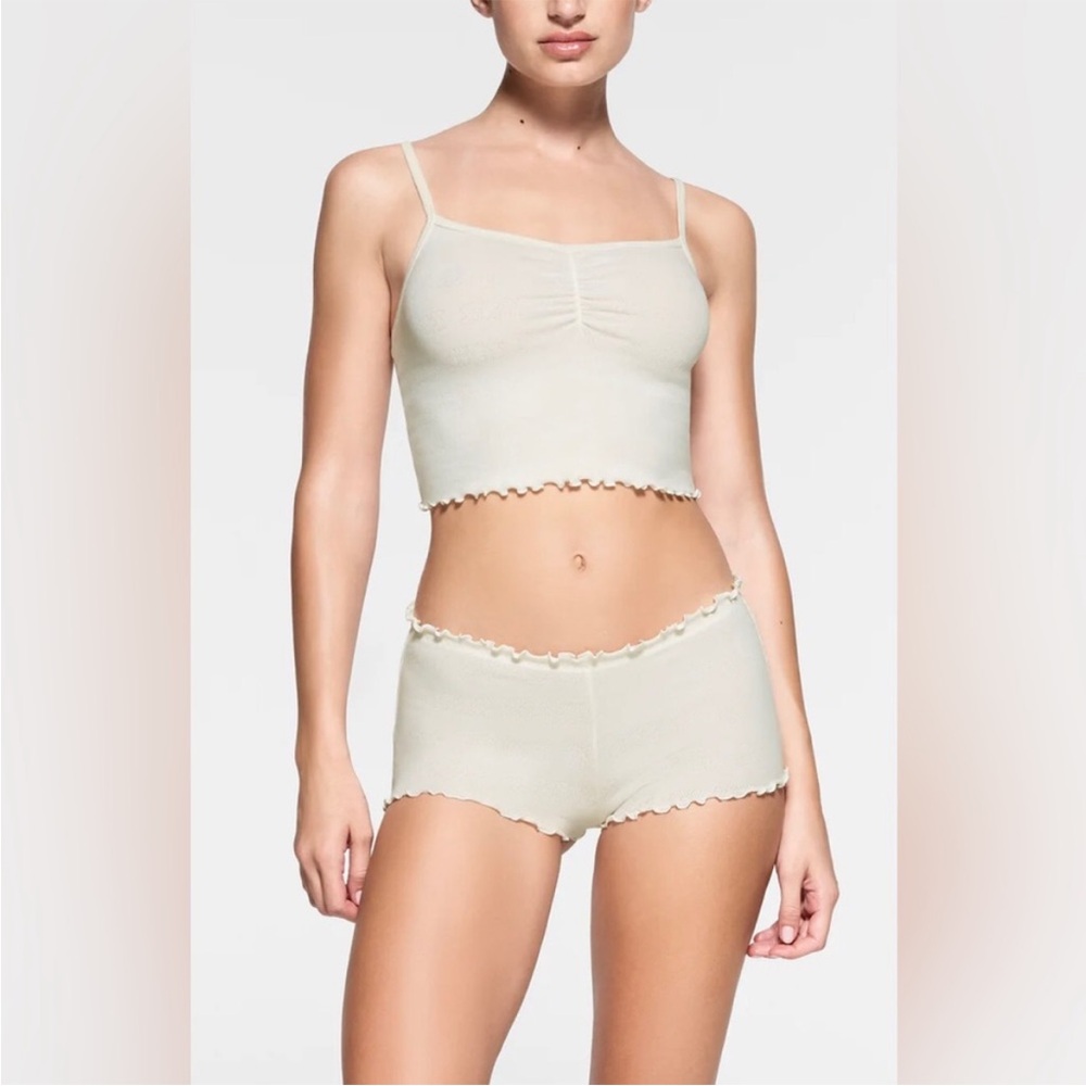🤍SKIMS POINTELLE LOGO CAMI IN MARBLE 2X
